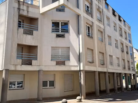 poitiers centre ville - studio avec parking