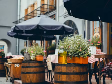 vente local commercial 3 pièces 105m2 brignoles 83170 - 135000 € - surface privée