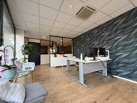 location commerce 334 m² à échirolles (38130)