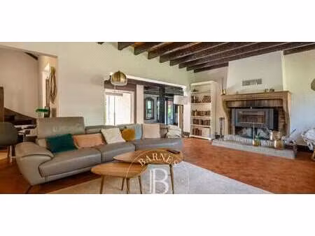 maison avec piscine saint-cyr-au-mont-d'or (69)