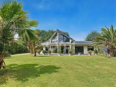 vente villa 4 pièces 207 m² à guipronvel (29290)  569 990 €