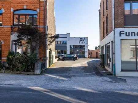 bien professionnel à louer à braine-l'alleud € 1.450 (lb40v) - immobilière hendrix entrepr