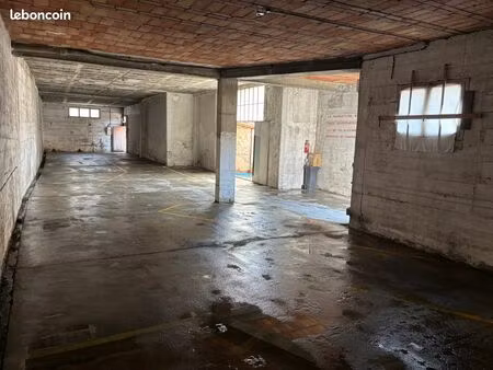 loue place de parking - commune le perthus