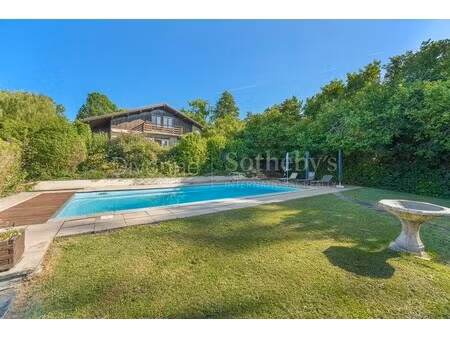 maison de luxe à vendre à grilly