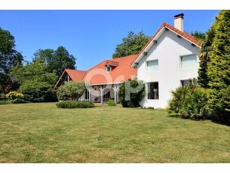 maison de luxe à vendre à nousty