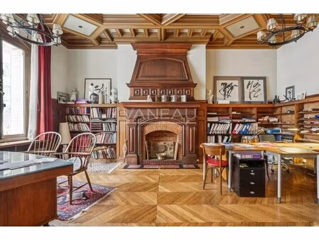 hôtel particulier à vendre dans le quartier notre dame des champs