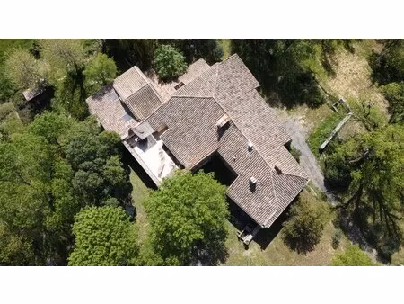 villa de luxe à vendre à pompignan