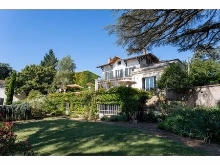 villa de luxe à vendre dans le quartier vassieux