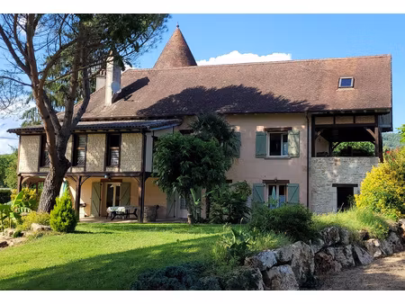 propriete avec piscine et gites