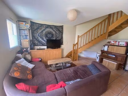 fort potentiel d'investissement ou pour vous  venez visiter ce bien rapidement.