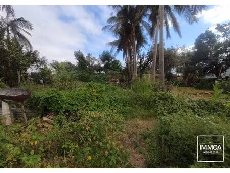 à vendre – terrain constructible à sainte-suzanne 97441