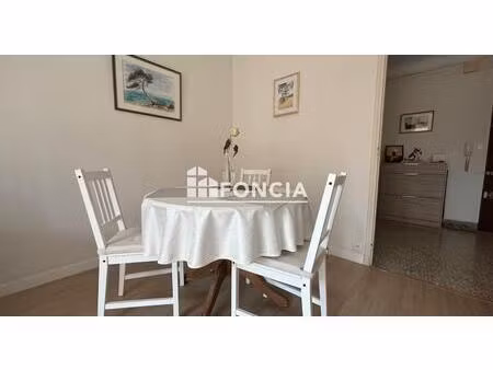 henri pontier : t2 d'environ 65m2 avec balcons et stationnements