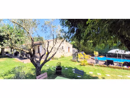 bouc bel air grande maison familiale de 154 m2 sur terrain de 1.216 m2 avec piscine  chale