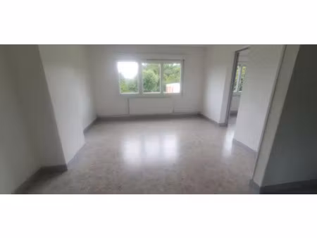 location appartement 4 pièces 60 m² à ferrière-la-grande (59680)  590 €