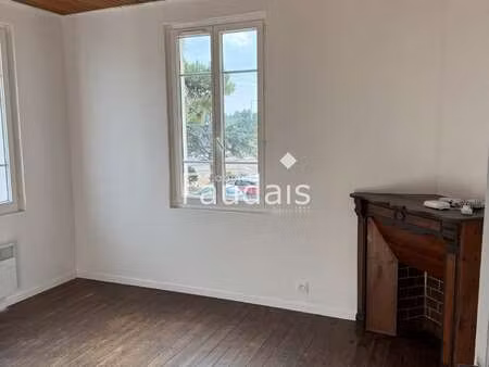 location appartement 2 pièces à agon-coutainville (50230) : à louer 2 pièces / 36m² agon-c