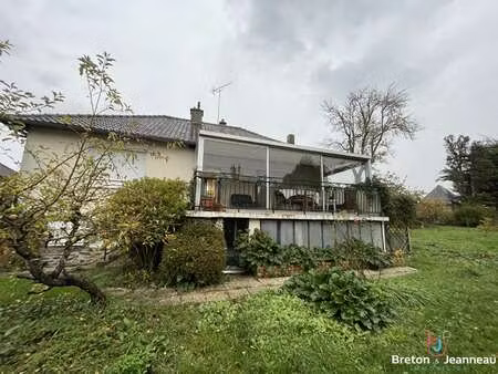 vente maison à saint-rémy-de-sillé (72140) : à vendre / 105m² saint-rémy-de-sillé