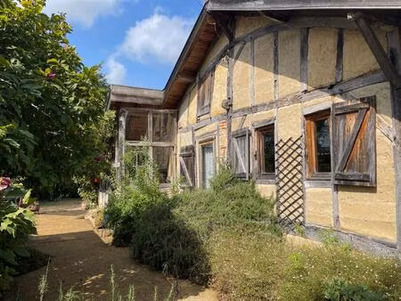 maison à colombages restaurée sur terrain 5976 m2 avec vue pyrénées