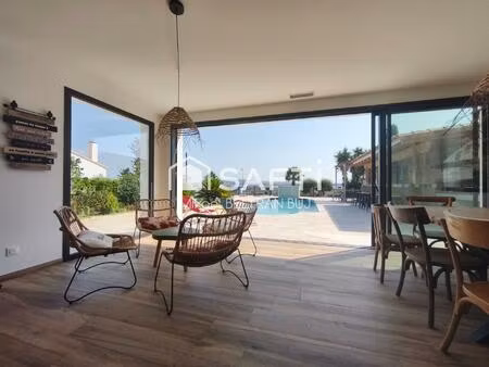 villa de prestige avec vue panoramique sur l'étang de thau