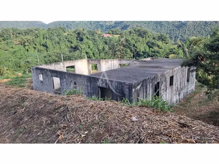 terrain le morne vert 1587 m² m2 avec une maison inachevée