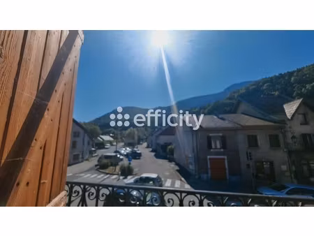 immeuble 4 pièces - 139 m²