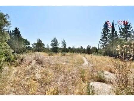 terrain de 2500 m2 - grans  france