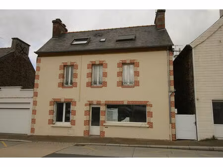 location local commercial