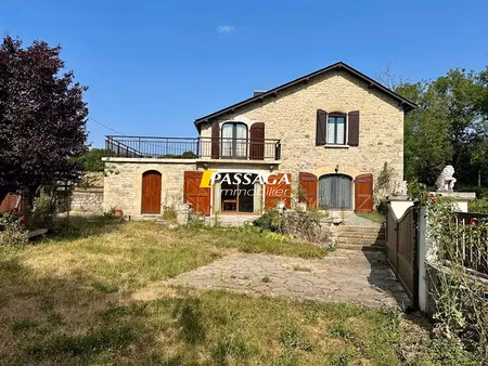 vente maison 4 pièces 115 m² à sévérac-le-château (12150)  190 000 €