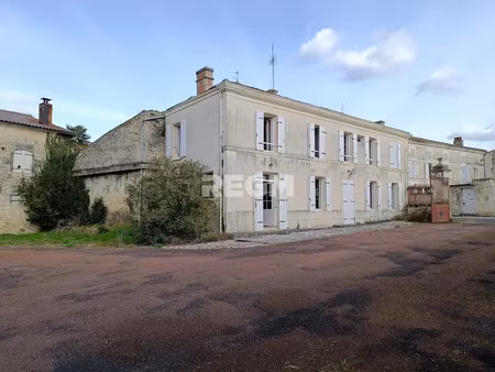 vente maison 6 pièces 120 m² à vervant (17400)  237 000 €
