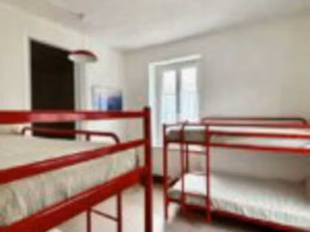 propriété - 450m ²