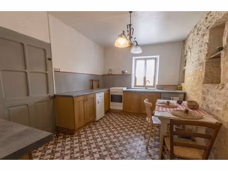 maison de village 160 m²