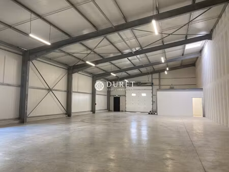 location local commercial 378m² challans 85300