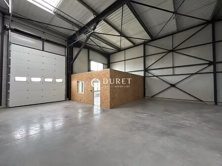 location local commercial 307m² les herbiers 85500