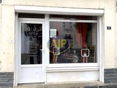 location bureaux et commerces à guémené-penfao (44290) : à louer / 35m² guémené-penfao