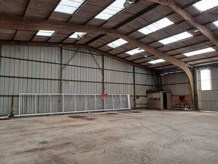 location bureaux et commerces à bonchamp-lès-laval (53960) : à louer / 250m² bonchamp-lès-