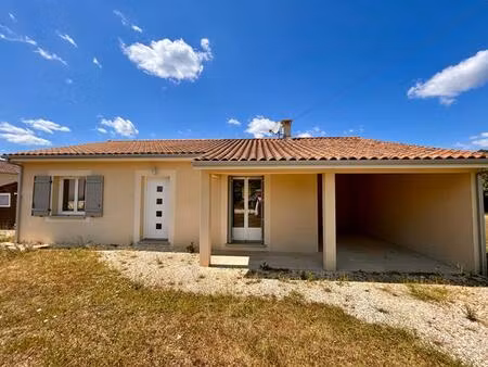 a vendre  maison de plain-pied à 15 min de trelissac (24750)