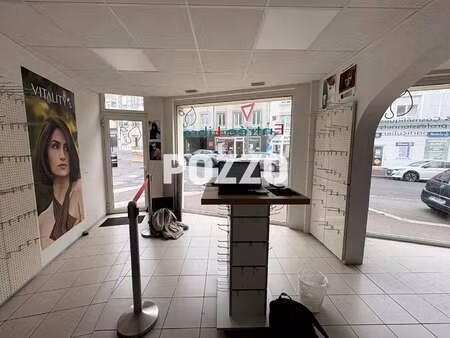 location bureaux et commerces à granville (50400) : à louer / 60m² granville