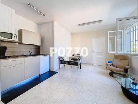 location bureaux et commerces à sartilly (50530) : à louer / 52m² sartilly