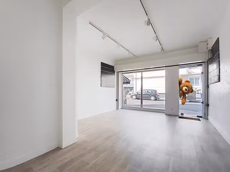 location bureaux et commerces à elbeuf (76500) : à louer / 30m² elbeuf