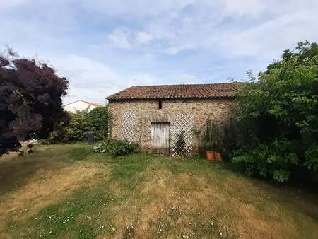vente maison à liré (49530) : à vendre / 55m² liré