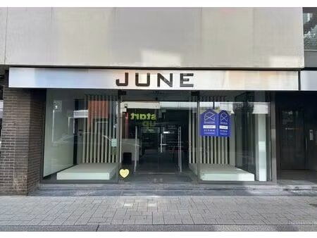 ruim handelspand met tal van mogelijkheden in het centrum van tessenderlo te huur