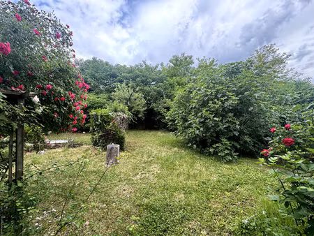 terrain constructible de 600 m2