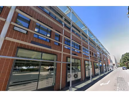 location commerce 27 m² à auxerre (89000)