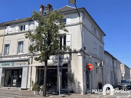 a vendre à cognac - investissement locatif - immeuble sur un