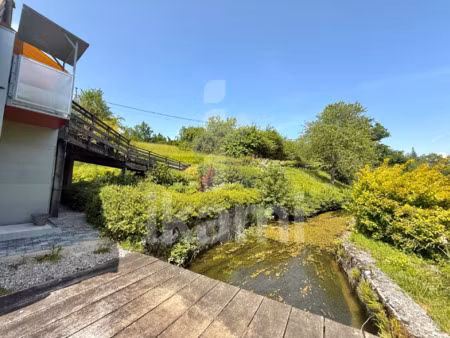 moulin de caractère comprenant deux habitations  14 pièces 