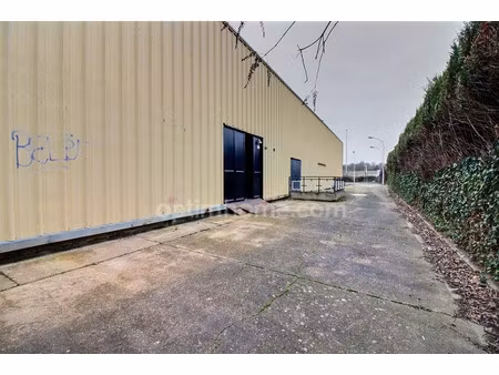 location locaux professionnels 437 m² à orgeval (78630)  6 321 €
