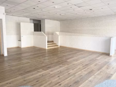 location locaux professionnels à chaumont (52000)  nan €