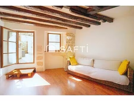 calme absolu pour ce duplex plein centre ville avec terrasse