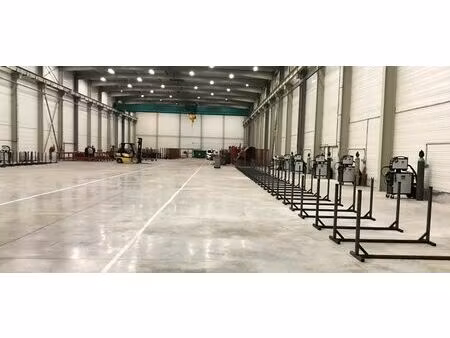 vente local d'activités ablis 2 670 m²