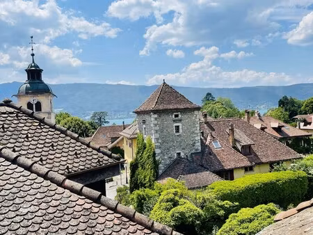 maison de village à vendre à menthon-saint-bernard