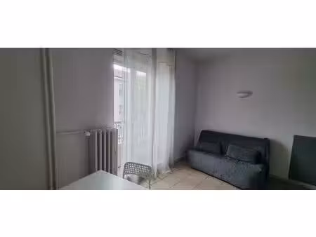 location appartement 1 pièce 24m² privas 07000